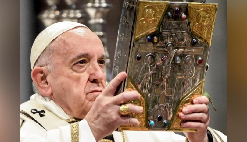 Wybitni teologowie oskarżają papieża Franciszka o herezję i wzywają biskupów do&nbsp;reakcji.