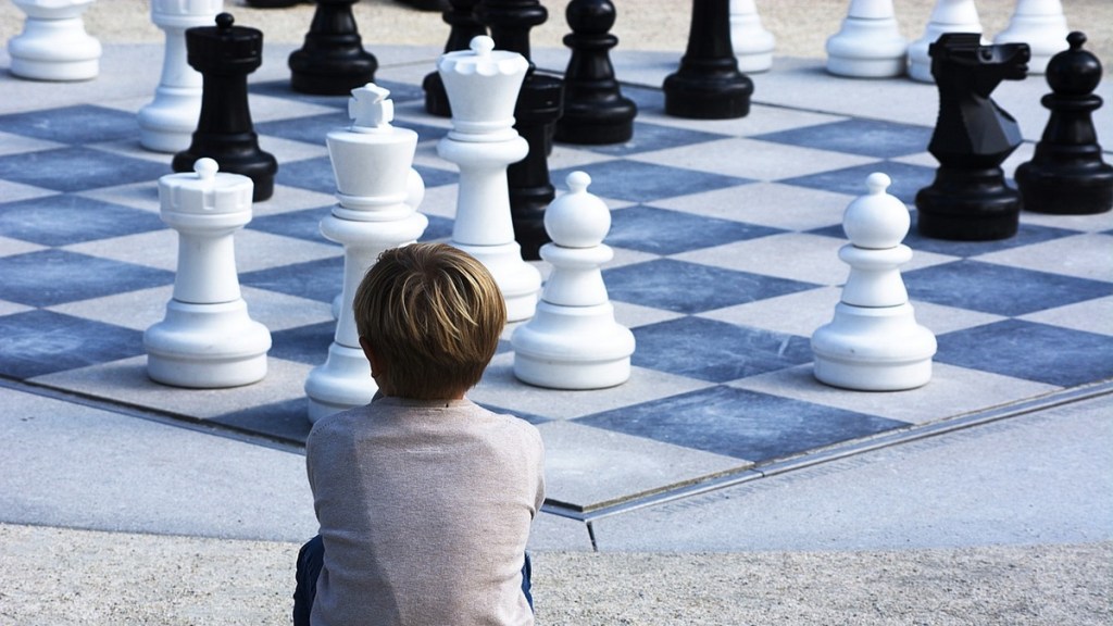 Analiza geopolityczna na podstawie wiadomości&nbsp;internetowych.